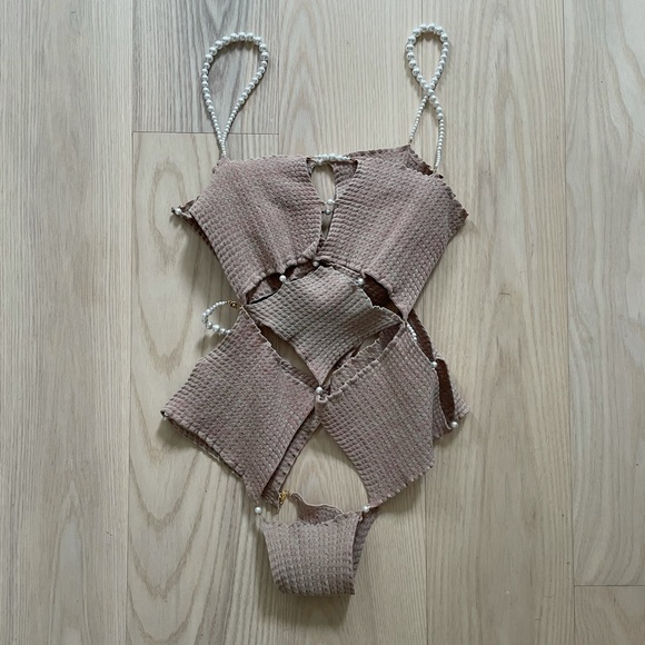 Rui Bodysuit in Dusty Rose - Picture 4 of 5